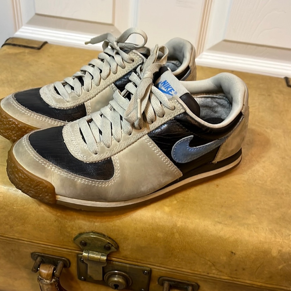Rare 2003 Vintage Nike ACG Air Lava Dome Suede Leather women's Sz 6.5